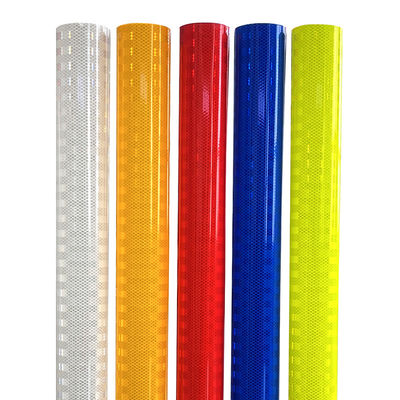 خرید فیلم بازتاب دهنده درجه الماس برای علائم ترافیکی و ایمنی جاده با بازتاب پرزماتیک مکعب کامل تولید آنلاین